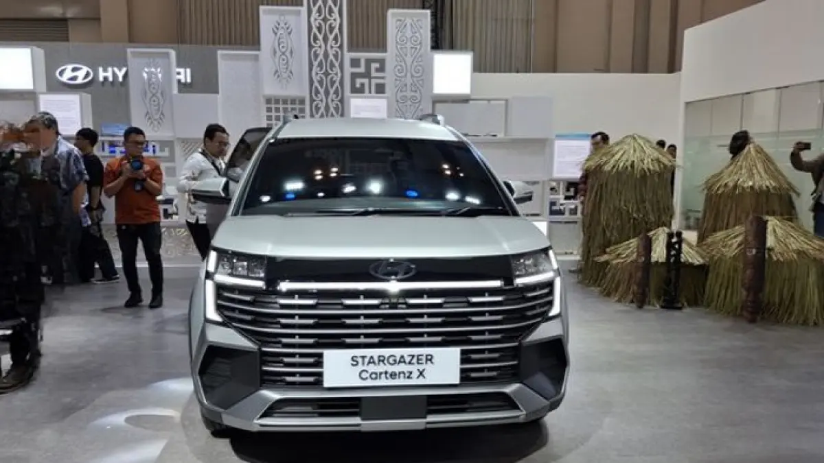 Hyundai Stargazer Facelift 2025 hadir dengan desain baru, fitur lengkap, dan harga Rp 391 juta, bikin LMPV makin premium.(Pinterest)