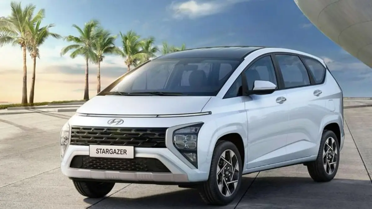 Hyundai Stargazer X Carstens hadir dengan fitur lengkap, desain kontroversial, dan konsumsi BBM 13,5 Km/L di jalur tanjakan.(Pinterest)