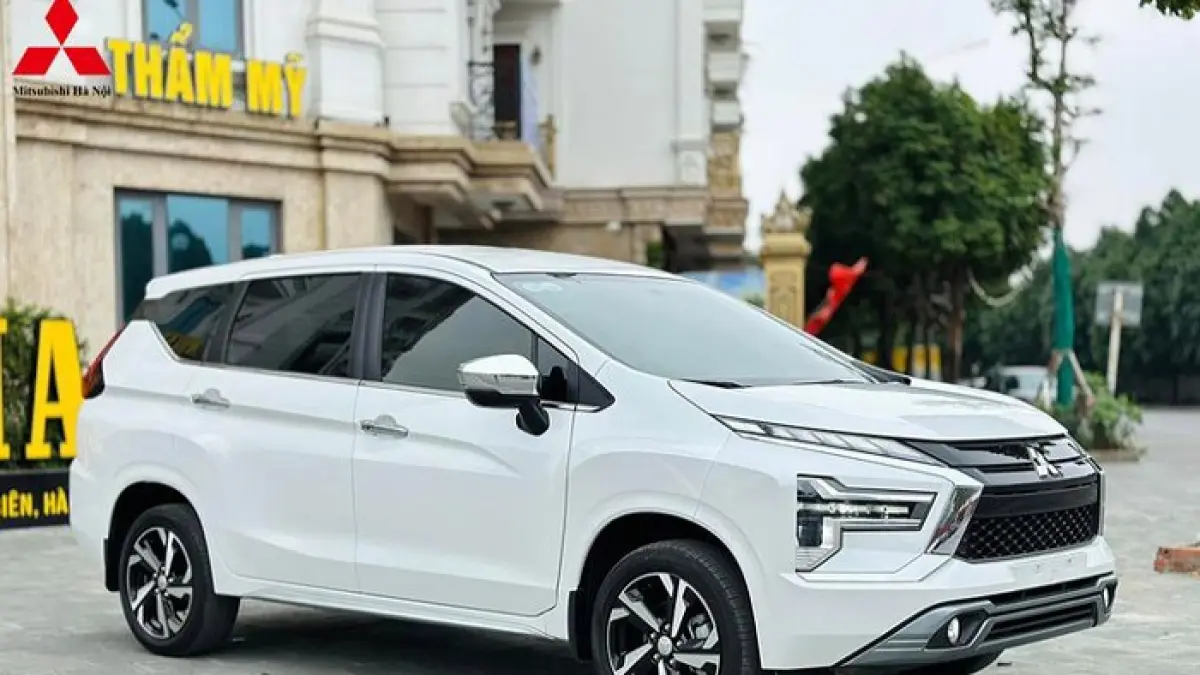 Mitsubishi Xpander Cross 2026 jadi mobil keluarga favorit dengan DP 10%, fitur lengkap, dan promo kredit menarik(Pinterest)