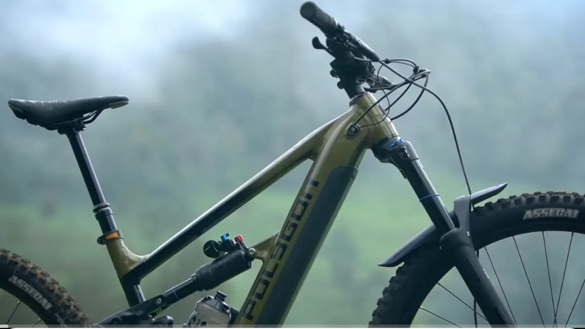 Polygon Siskiu T7E jadi e-MTB Rp55 jutaan paling worth it, desain gagah, motor Shimano EP801, siap diajak tersesat.
(screenshot youtube)