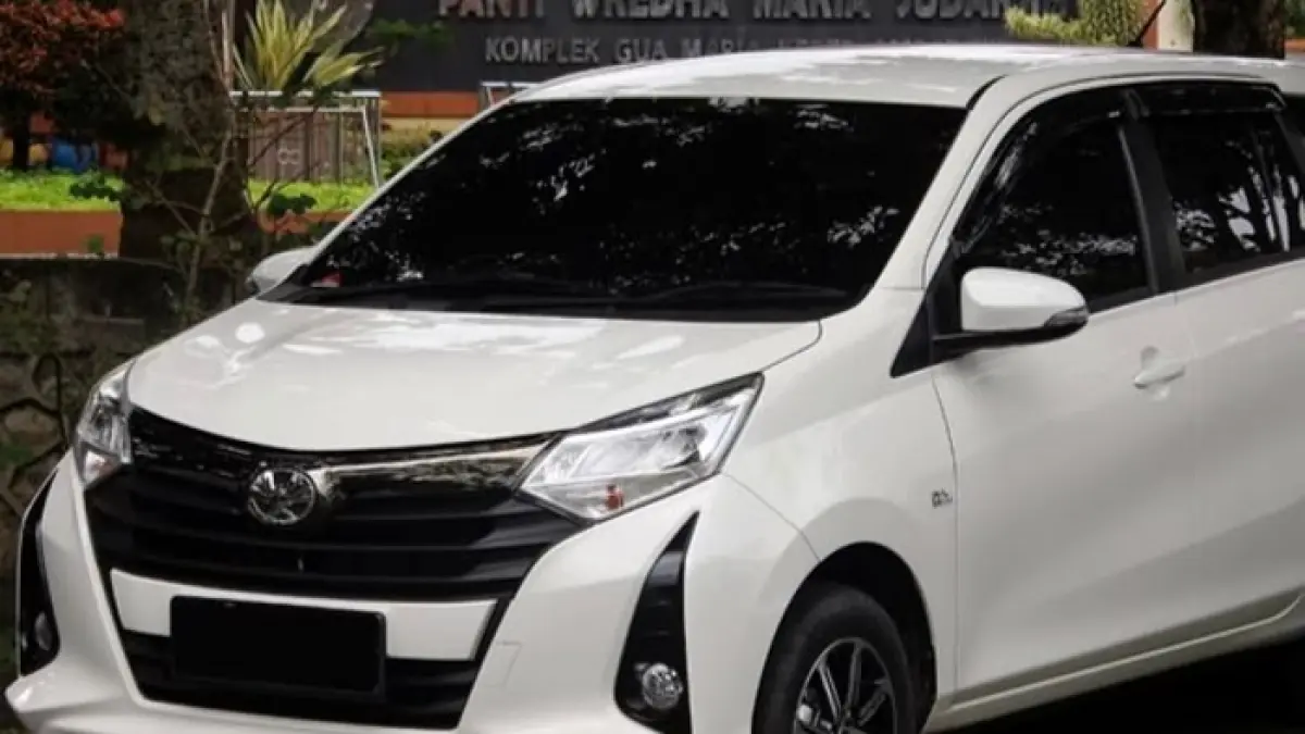 Review Toyota Calya 2026 terbaru, ternyata belum facelift dan masih pakai kunci colok. Simak spesifikasi lengkapnya. (Pinterest)
