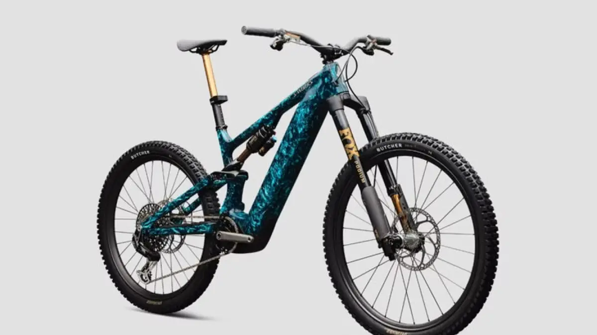 Specialized Levo 4 hadir dengan motor 111 Nm, baterai modular, dan teknologi canggih yang bikin E-MTB makin brutal.
