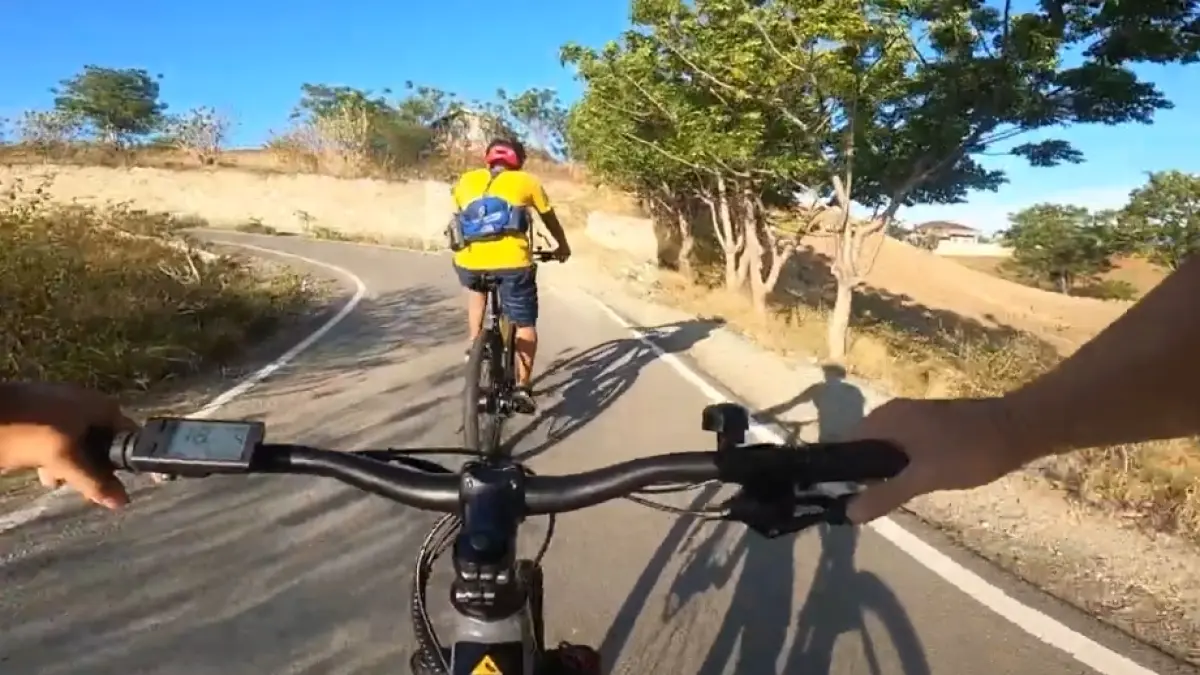 United E-Bike 27.5 hadir dengan pedal assist, baterai tanam, mode 1-5, dan harga Rp8 jutaan, cocok buat harian.(screenshot youtube)