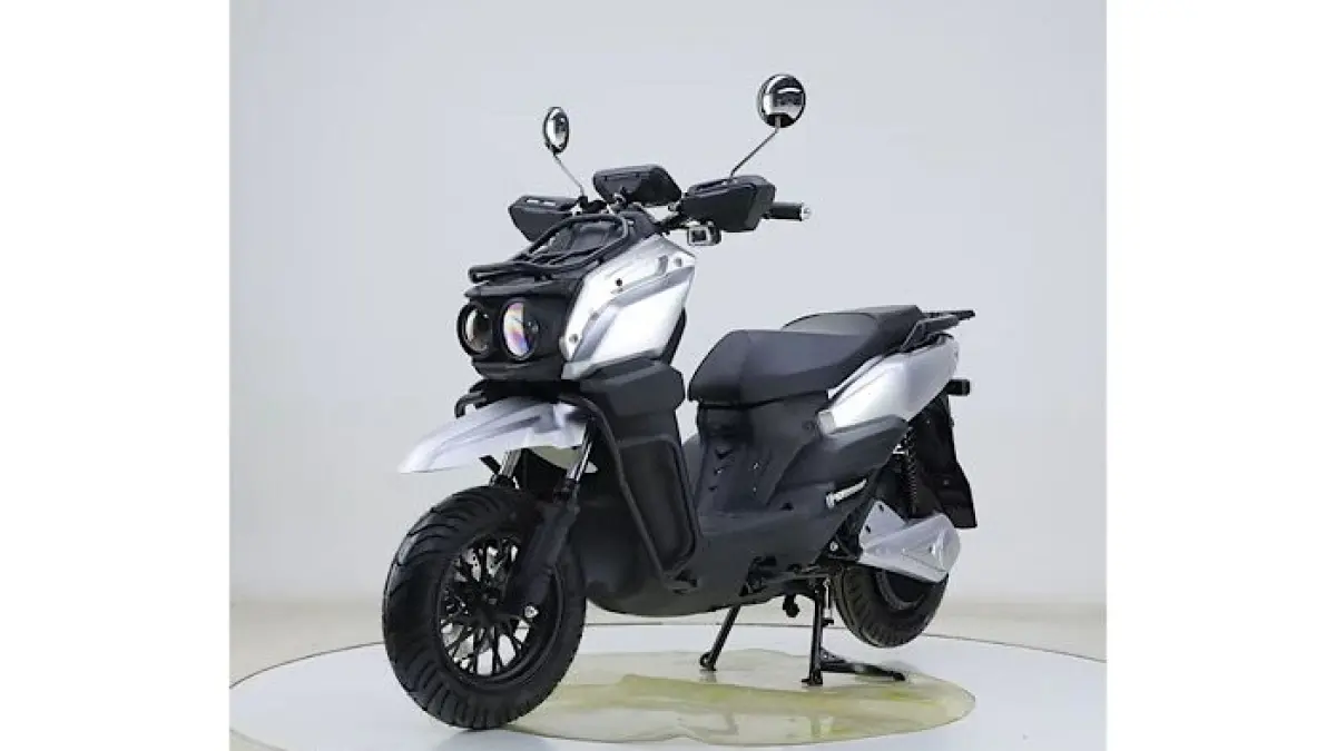 Motor AI Omo X hadir dengan teknologi self balancing, adaptive cruise control, dan bisa jalan sendiri. Siap masuk Indonesia 2026.(pinterest)