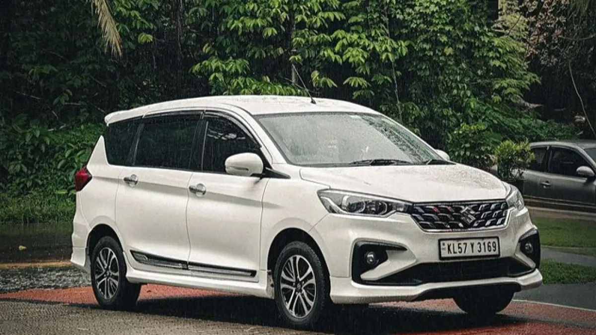 Suzuki Ertiga Cruise Hybrid 2026 hadir lebih sporty dengan body kit baru dan fitur modern, tetap jadi MPV hybrid irit keluarga. (Pinterest)
