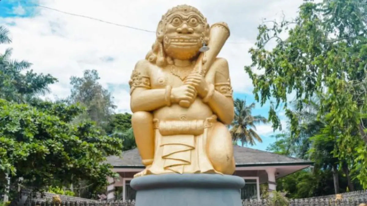 Pabrik rokok Reco Pentung Tulungagung terbengkalai kembali viral usai dieksplorasi YouTuber, lengkap dengan kisah mistis dan sejarahnya. (Google)