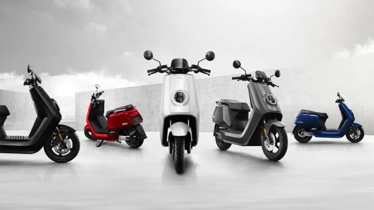 Cari motor listrik terbaik 2026? Simak 5 rekomendasi motor listrik dengan jarak tempuh jauh, fitur modern, dan hemat biaya operasional di sini.(Pinterest)