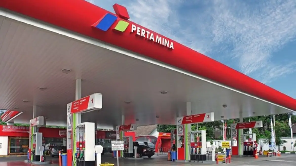 Info Pertalite 1 Juni 2026 terbaru, harga masih Rp10.000 per liter dan belum ada pengumuman resmi kenaikan BBM. (PINTEREST)