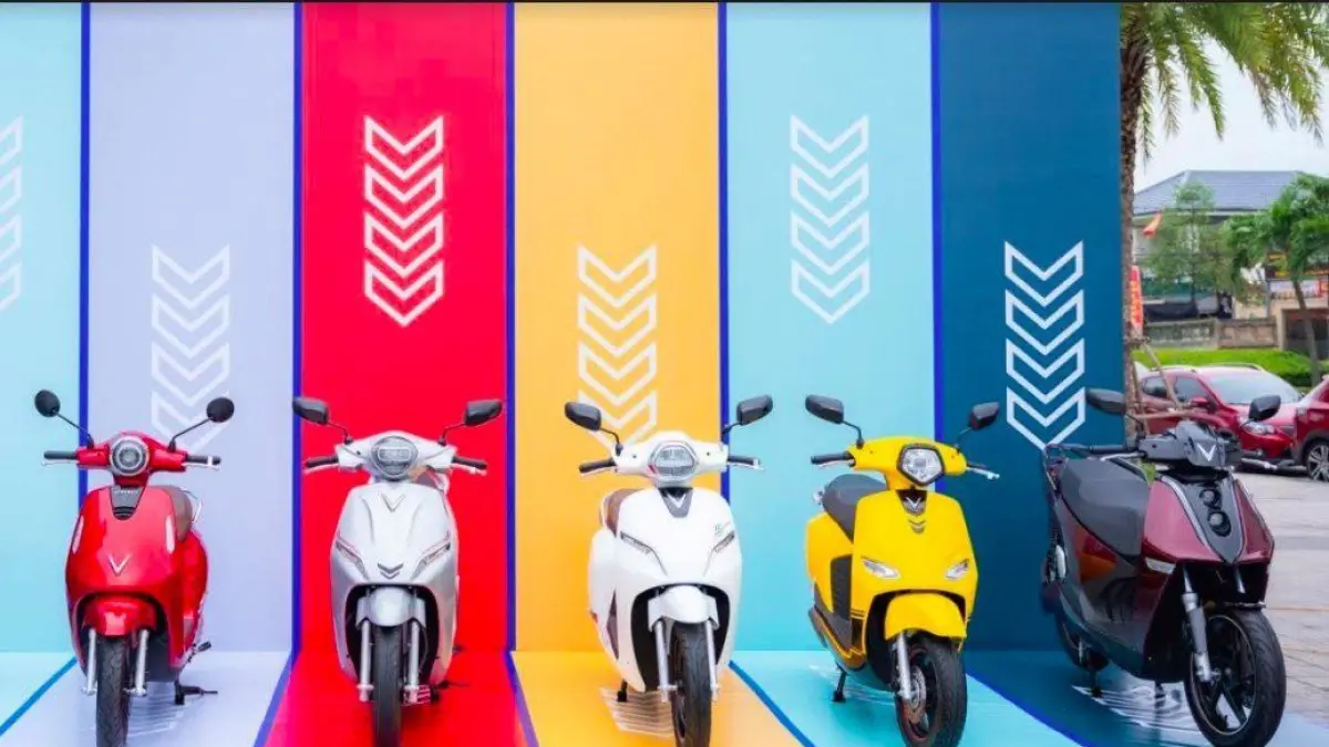VinFast segera hadirkan motor listrik Evo, Felis, dan Viper di Indonesia. Simak spesifikasi, fitur canggih, dan impresi berkendaranya di sini!(Pinterest)