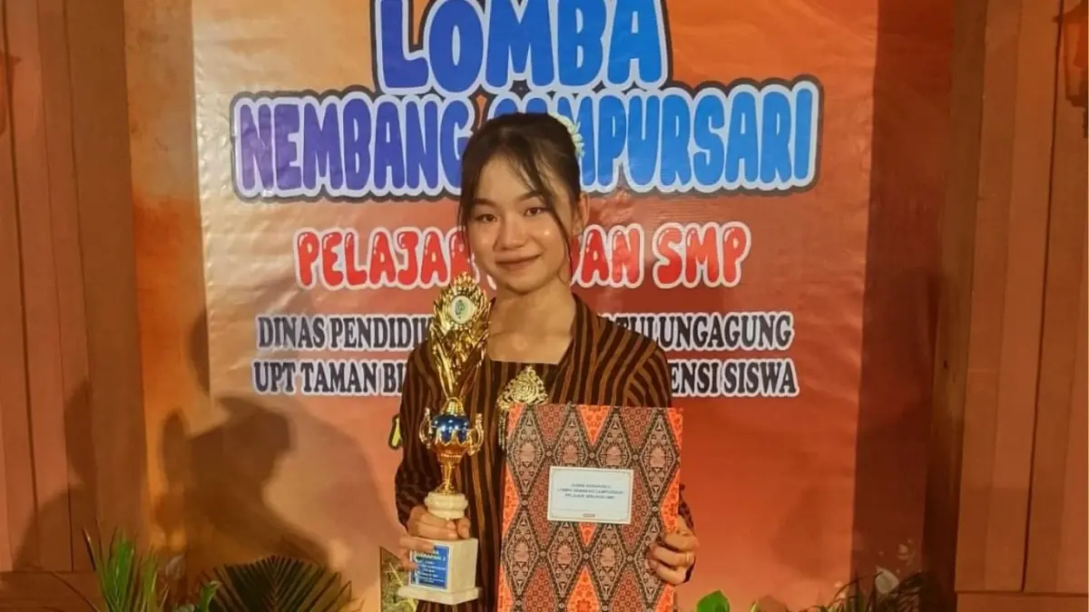 Tak hanya berprestasi di pencak silat, tahun lalu Pinkan Ayu juga menjadi sinden tim Kerawitan SMPN 1 Campurdarat yang sukses meraih Juara 2 Lomba Kerawitan tingkat Kabupaten Tulungagung.(SMPN 1 CAMPURDARAT UNTUK RADAR TULUNGAGUNG)