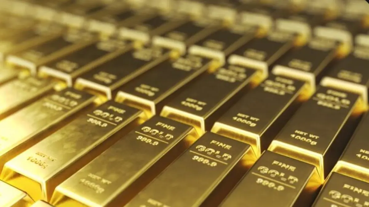 Harga emas Antam 28 Mei 2026 turun Rp31 ribu. Buyback ikut anjlok dipicu geopolitik Iran-AS dan suku bunga The Fed.(FREEPIK.COM)