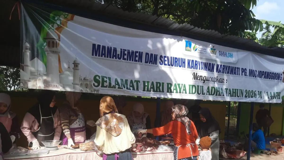 Kegiatan penyembelihan hewan kurban di lingkungan PG Modjopanggoong Tulungagung pada Rabu (26/5/2026).&nbsp;