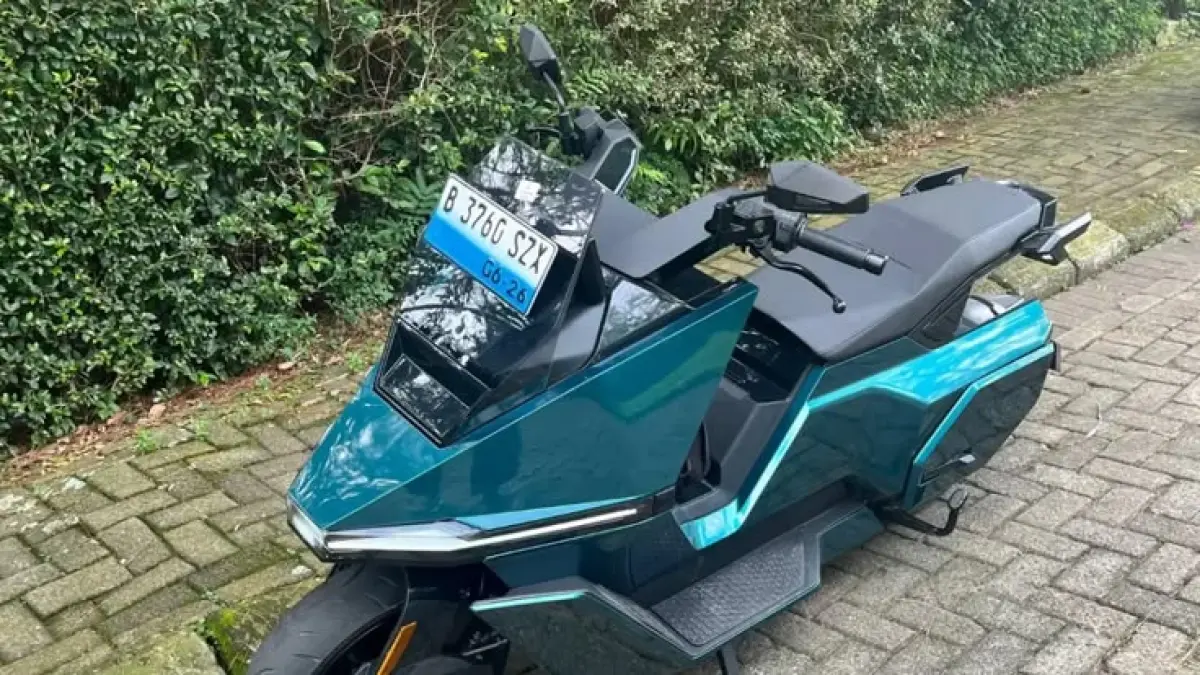 Motor listrik Omo X bisa jalan sendiri dan akan diproduksi di Indonesia. Hadir dengan teknologi autonomous driving dan self balancing (Pinterest).
