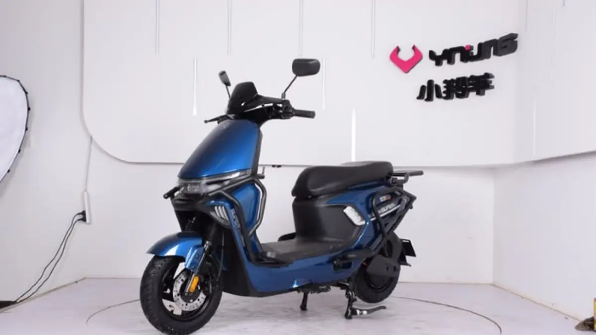 Motor listrik Omo X viral dengan fitur smart key digital, speaker Bluetooth, dan suspensi double wishbone ala mobil mewah. (Pinterest) 