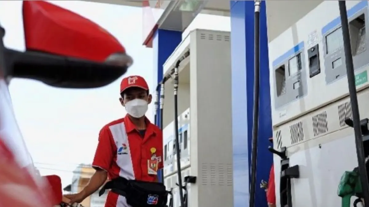 Harga BBM non subsidi naik mulai 18 April 2026. Dexlite dan Pertamina Dex melonjak Rp9.400 per liter di tengah gejolak energi global.