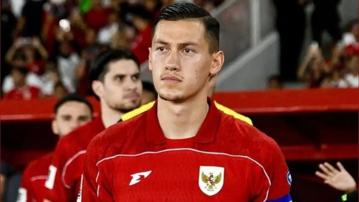 Jay Idzes masuk radar AC Milan untuk bursa transfer Januari 2026. Bek Timnas Indonesia dinilai cocok memperkuat lini belakang Rossoneri.