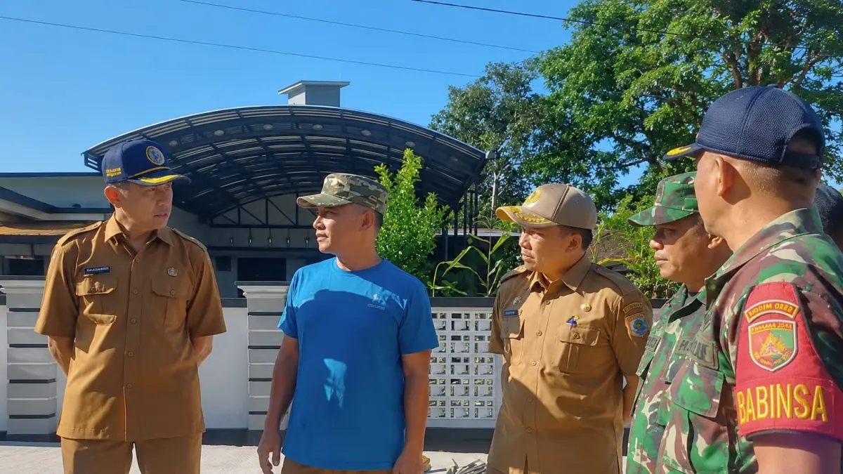 Monitoring dan sidak progres pembangunan jalan poros penghubung Tanggunggunung menuju JLS.