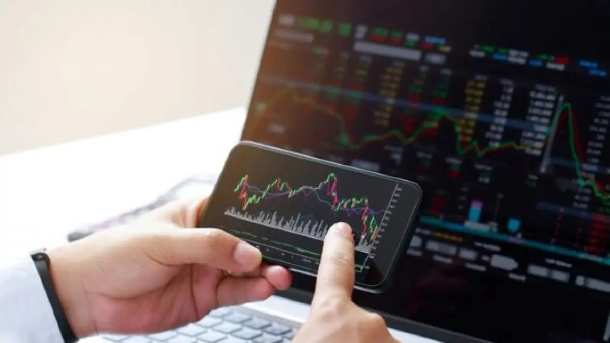 Rekomendasi pilihan investasi stabil 2026 terbaik. Simak ulasan instrumen rendah volatilitas untuk amankan dana saat IHSG memerah. (Freepik)