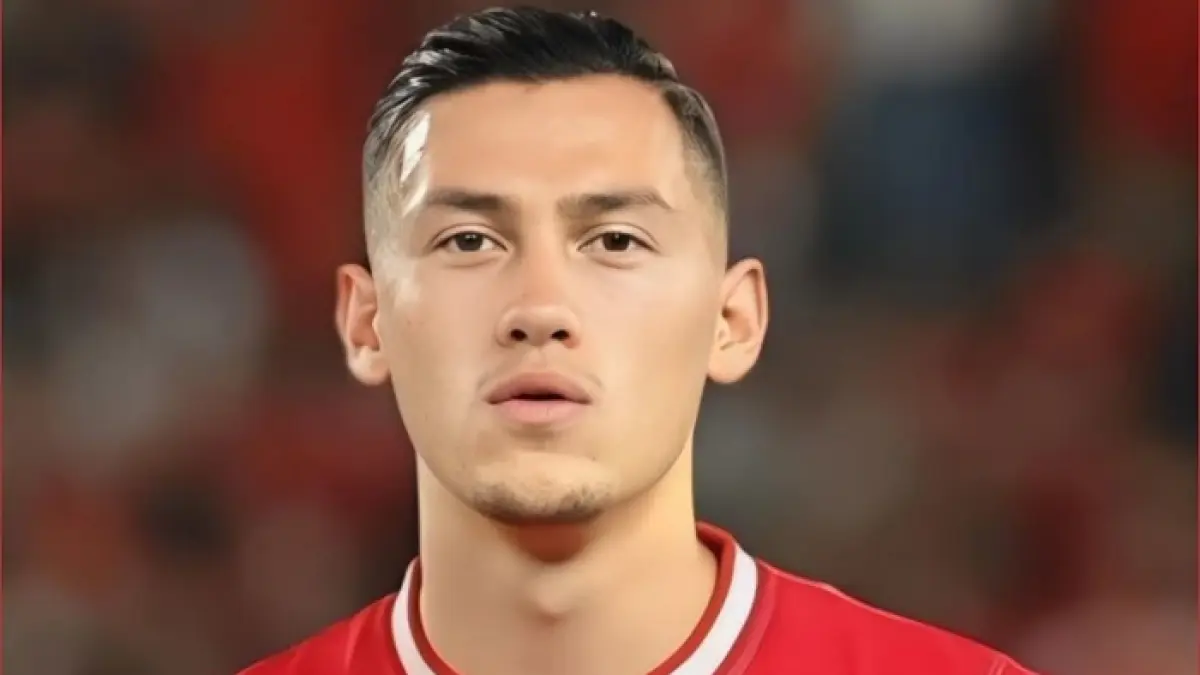 Transfer Jay Idzes ke AC Milan dikabarkan memasuki tahap final. Kapten Timnas Indonesia berpotensi pecahkan rekor transfer Asia Tenggara.