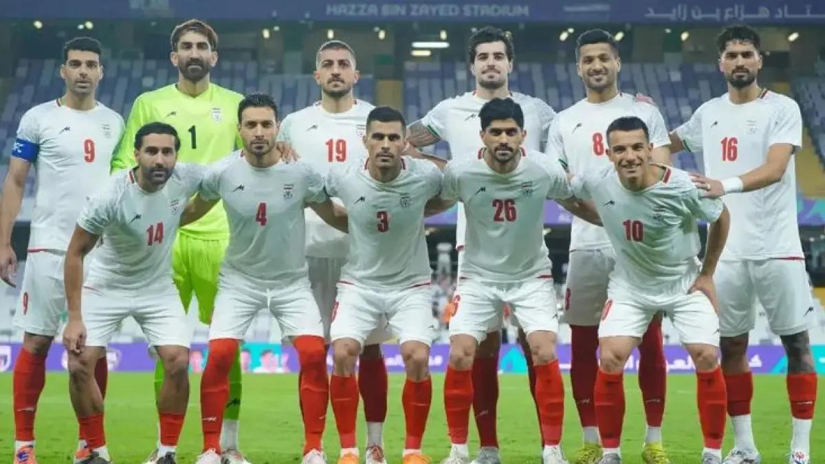 Jelang Piala Dunia 2026, Timnas Iran terpaksa mengungsi ke Meksiko akibat visa AS yang belum terbit. Simak ulasan krisis dokumennya di sini!(Google)