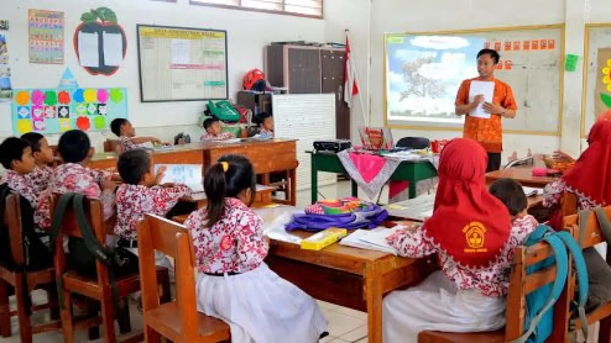 Lolos PPPK Guru 2026 makin terbuka bagi lulusan PPG. Sistem mapping baru disebut jadi tiket emas menuju ASN. (Pinterest. com)