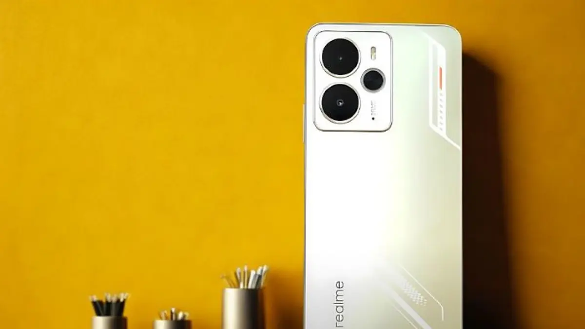 5 HP Rp2 jutaan terbaik 2025 dengan baterai 7.000 mAh, layar 144 Hz, kamera unggulan dan fitur lengkap untuk upgrade akhir tahun. (Pinterest) 