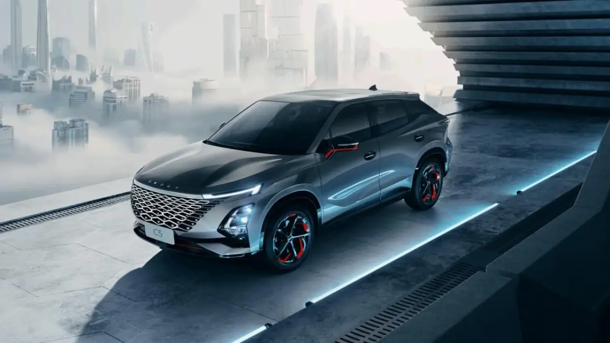 Bocoran mobil listrik Omoda 4 yang segera masuk Indonesia! Desain sporty mirip Lamborghini, kabin canggih berbasis AI, harga seksi 300 jutaan.(Pinterest)