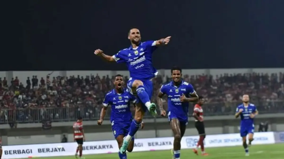 Bursa transfer Persib Bandung makin panas. Nadeo Argawinata, Juan Mata, Jordi Amat hingga Stevan Jovetic dikaitkan dengan Maung Bandung.(Pinterest)