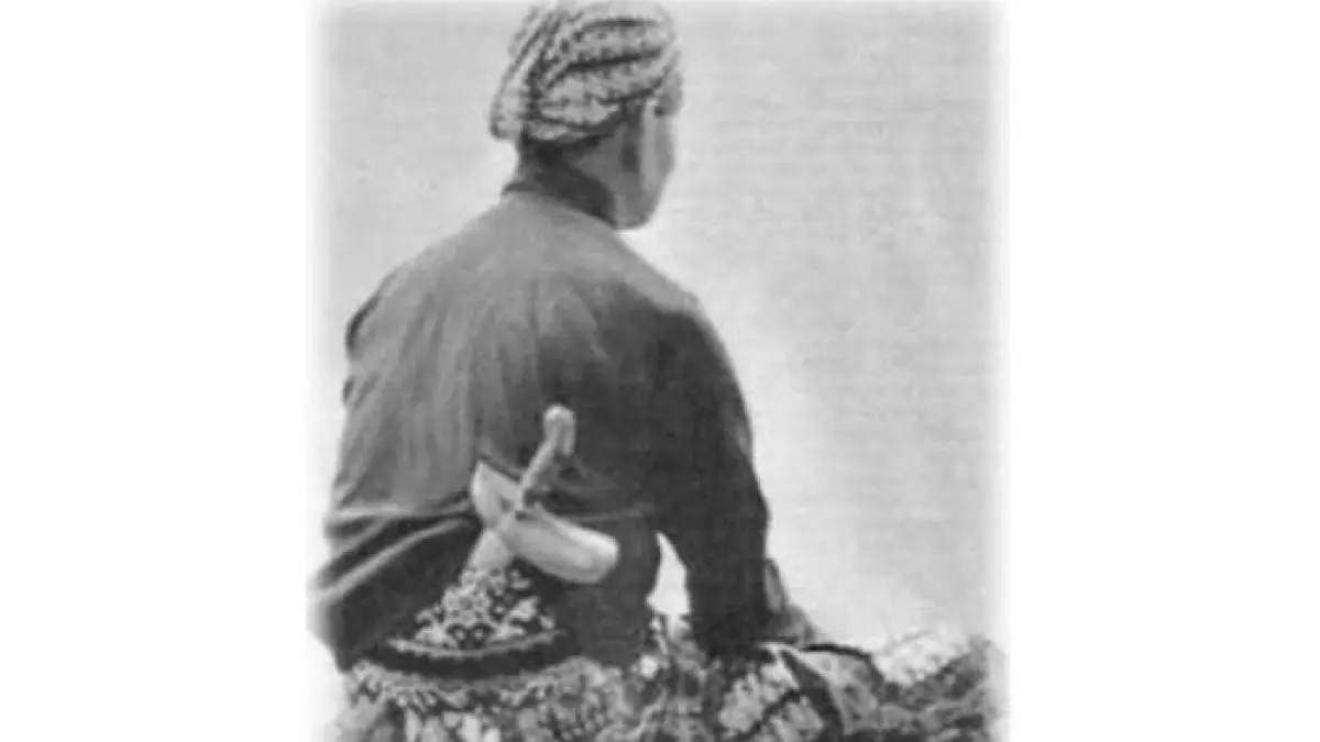 Ilmu Titen Jawa mengungkap cara orang tua Jawa membaca tanda alam sebelum kejadian. Bukan mistis, tapi pola kesadaran hidup.(pinterest)
