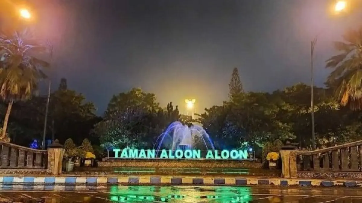 Sehari keliling Tulungagung naik kereta, menikmati kuliner legendaris, Alun-Alun Tulungagung, Tegal Pule hingga Puncak Jowin (Pinterest).