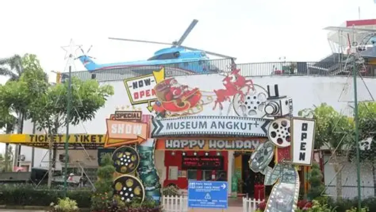 Wisata Kota Batu menawarkan udara sejuk, Jatim Park, Museum Angkut, kebun apel dan kuliner khas yang selalu menarik wisatawan (Pinterest).