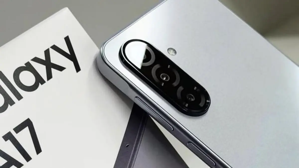 Samsung Galaxy A17 5G hadir dengan Exynos 1330, kamera OIS, baterai 5000 mAh, dan update Android hingga 6 tahun.(Gemini AI)
