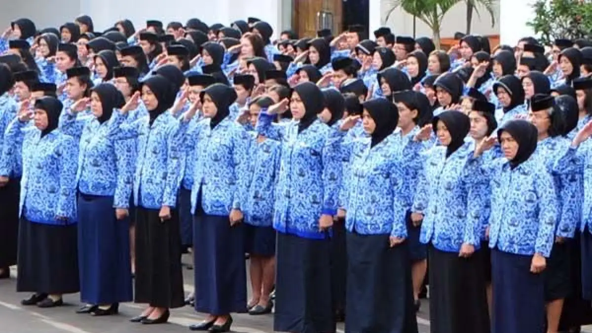 Kenaikan gaji ASN 2026 belum diputuskan. Menkeu meminta tunggu satu kuartal lagi sambil melihat kondisi ekonomi dan fiskal. (Pinterest)