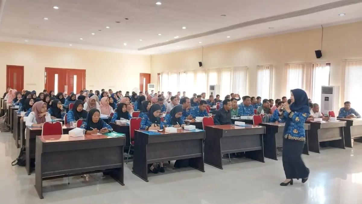 Disdik Kabupaten Tulungagung gelar bimtek aplikasi SPMB tahun ajaran 2026-2027.