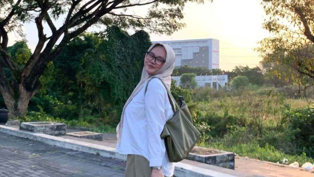 Ayu menuangkan semua keresahan jiwa dalam tulisan di blog pribadinya.