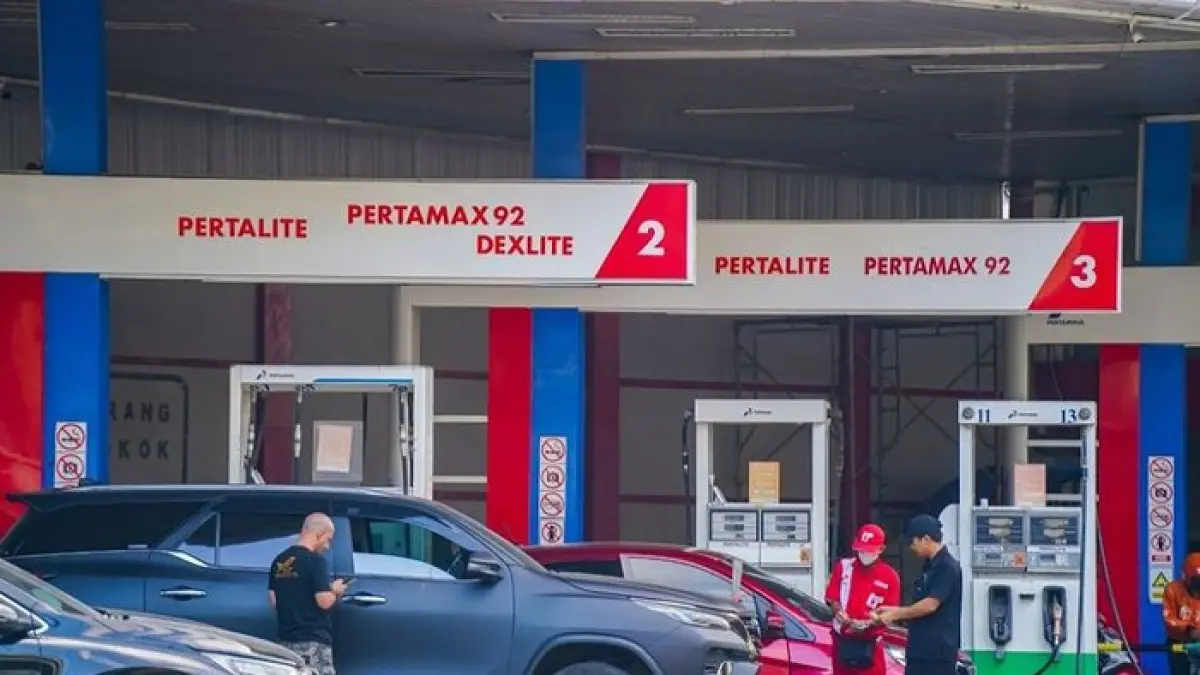 Harga BBM non subsidi masih berpeluang berubah mengikuti minyak dunia. Simak penjelasan pemerintah soal energi nasional.(Pinterest)