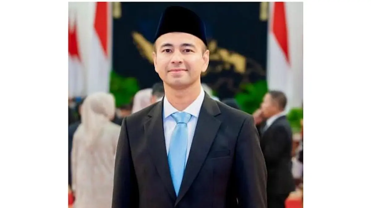 Raffi Ahmad terseret isu sidang impor barang, bantah terlibat dan gandeng Hotman Paris untuk klarifikasi.(pinterest)