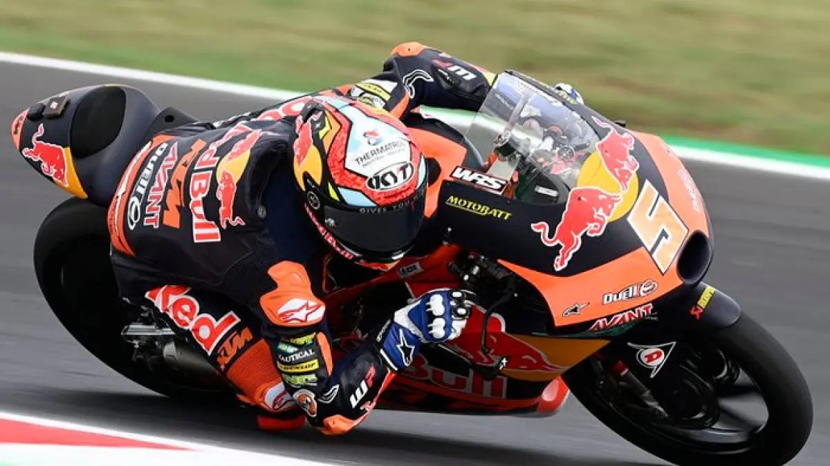 Hakim Danish tampil agresif di Moto3 2026 dan sukses menantang para pembalap Eropa. Pembalap Malaysia itu jadi kebanggaan Asia Tenggara. (Pinterest) 