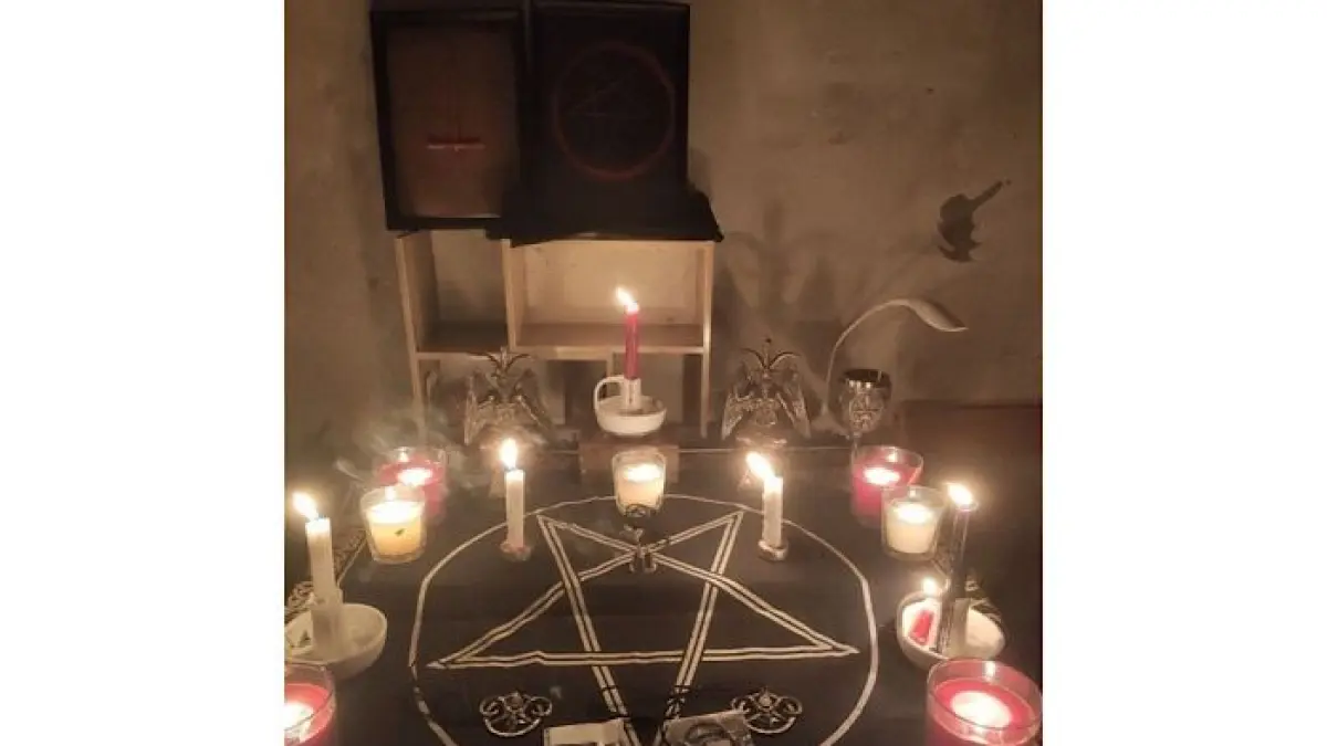 5 weton yang ditakuti dukun menurut primbon Jawa, konon punya energi kuat dan sulit ditembus santet maupun gangguan negatif.(pinterest)