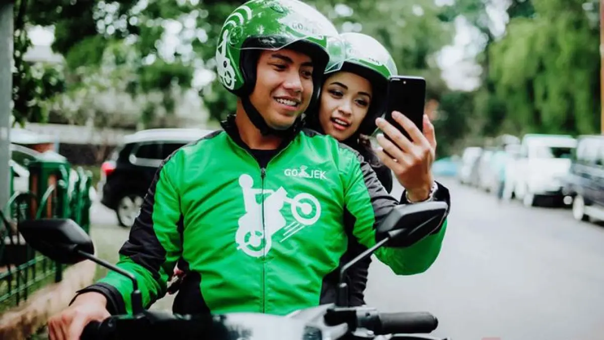 Perpres Perlindungan Pekerja Transportasi Online resmi terbit. Driver online kini mendapat 92 persen pendapatan dan jaminan sosial (Pinterest).