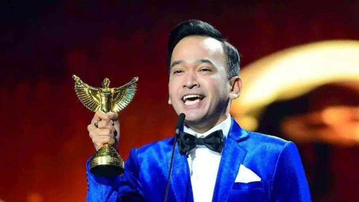 Ruben Onsu bertemu anak-anaknya sebelum umrah. Momen haru bersama Sarwendah di bandara jadi sorotan publik. (Pinterest) 