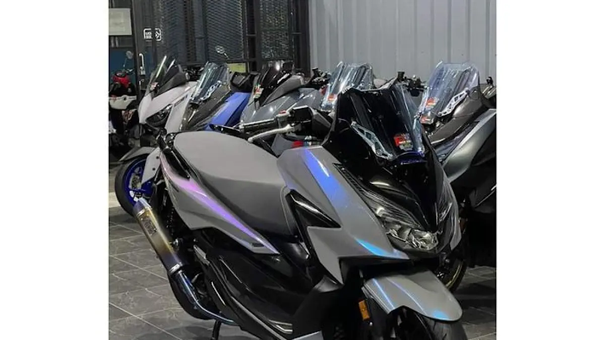 Indomobil E-Motor Tirano hadir dengan desain adventure, fitur modern, dan performa responsif. Simak review lengkapnya di sini.(pinterest)
