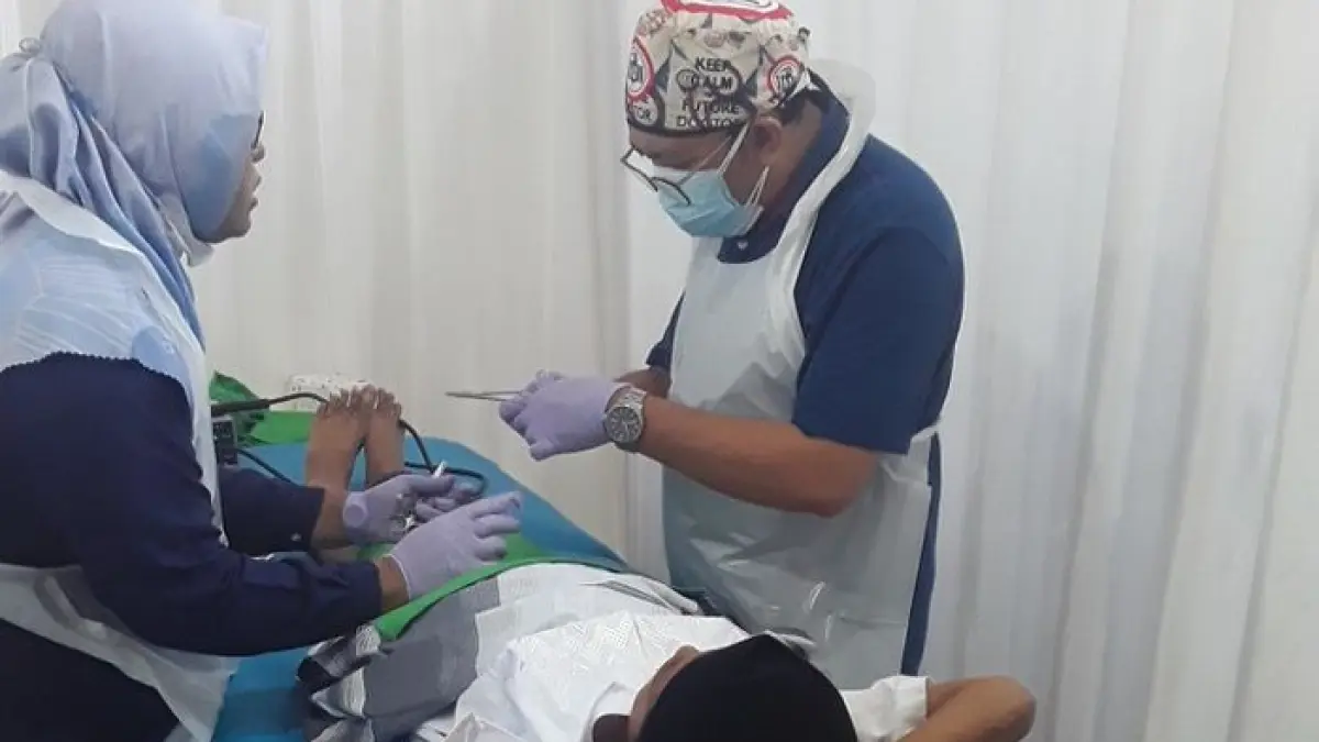 Hari baik khitan menurut Primbon Jawa berdasarkan hari lahir anak. Simak panduan memilih waktu sunatan yang dipercaya membawa kelancaran.(Pinterest) 