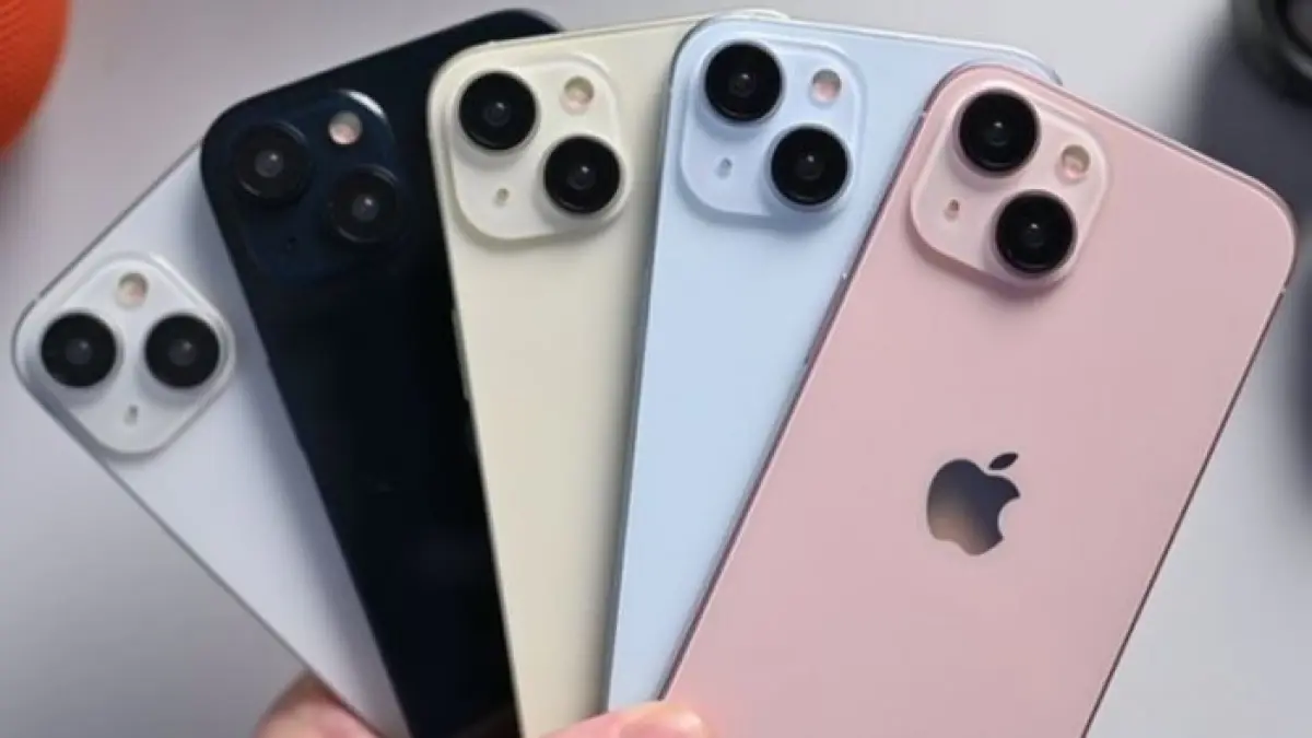 iPhone 14 atau iPhone 15 masih worth it dibeli pada 2026? Simak rekomendasi iPhone turun harga terbaik dan alasannya. (Pinterest) 