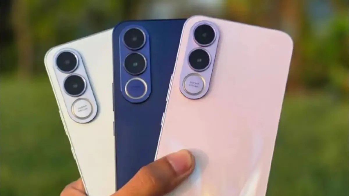 IQOO Z10 hadir dengan baterai 7.300 mAh, Snapdragon 7s Gen 3, AMOLED 120 Hz, dan fast charging 90W mulai Rp3 jutaan.