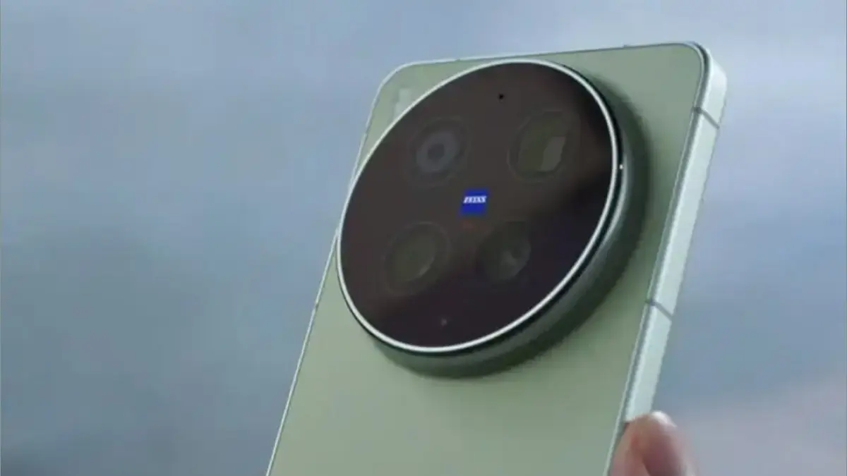 Vivo X300 Pro Origin OS hadir dengan Dimensity 9500, kamera 200MP, dan fitur flagship terbaru yang bikin persaingan HP premium makin panas.