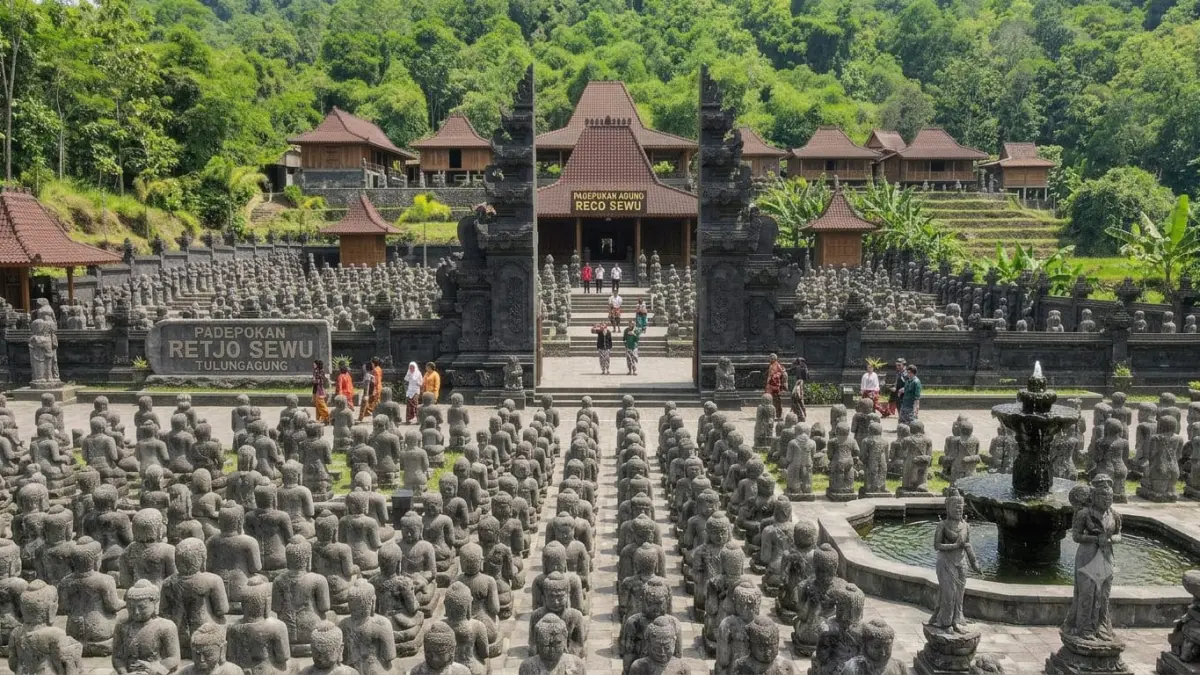 Padepokan Retjo Sewu Tulungagung menjadi sorotan. Simak sejarah, daya tarik, dan keunikan tempat yang menarik perhatian masyarakat.