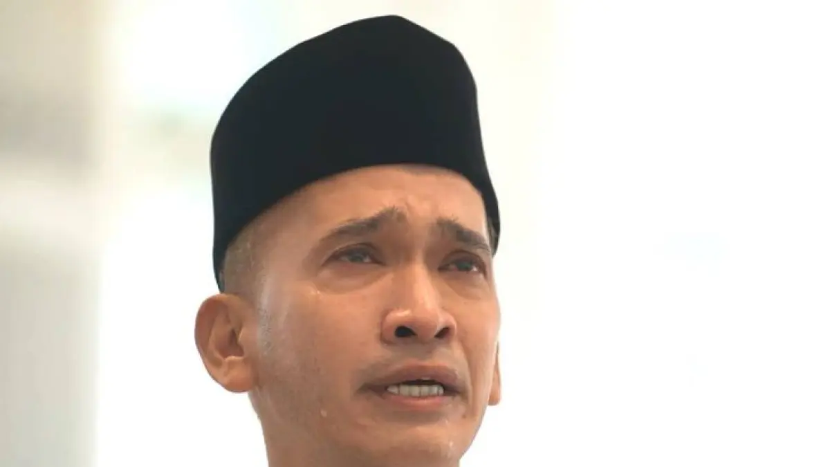 Ruben Onsu siap daftarkan gugatan hak asuh anak usai umrah. Kuasa hukum tegaskan fokus pada hak bertemu anak dan dugaan eksploitasi (Pinterest).