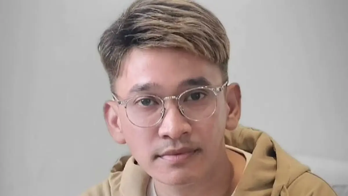 Ruben Onsu umrah di tengah konflik dengan Sarwendah. Isu Georgio Antonio, Hotman Paris, hingga gugatan Rp1 miliar ikut mencuat (Pinterest).