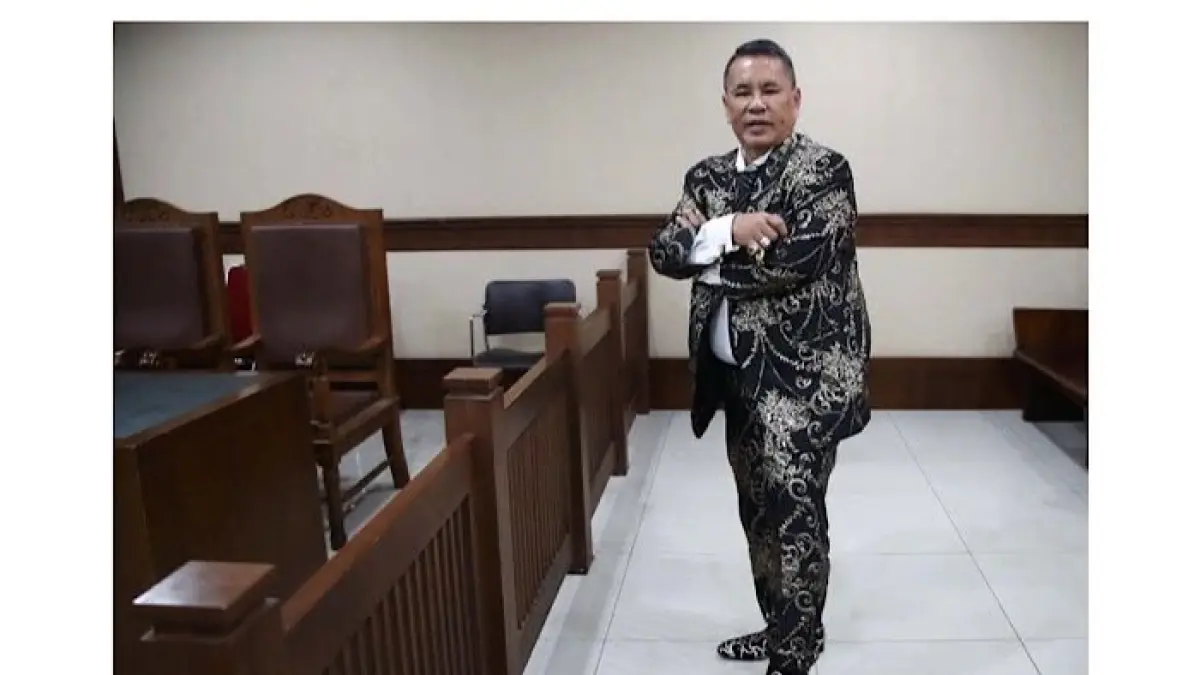 Hotman Paris mengkritik Komnas Perempuan terkait pernyataan kasus korban kekerasan. Simak isi lengkap kritik yang viral tersebut.(pinterest)
